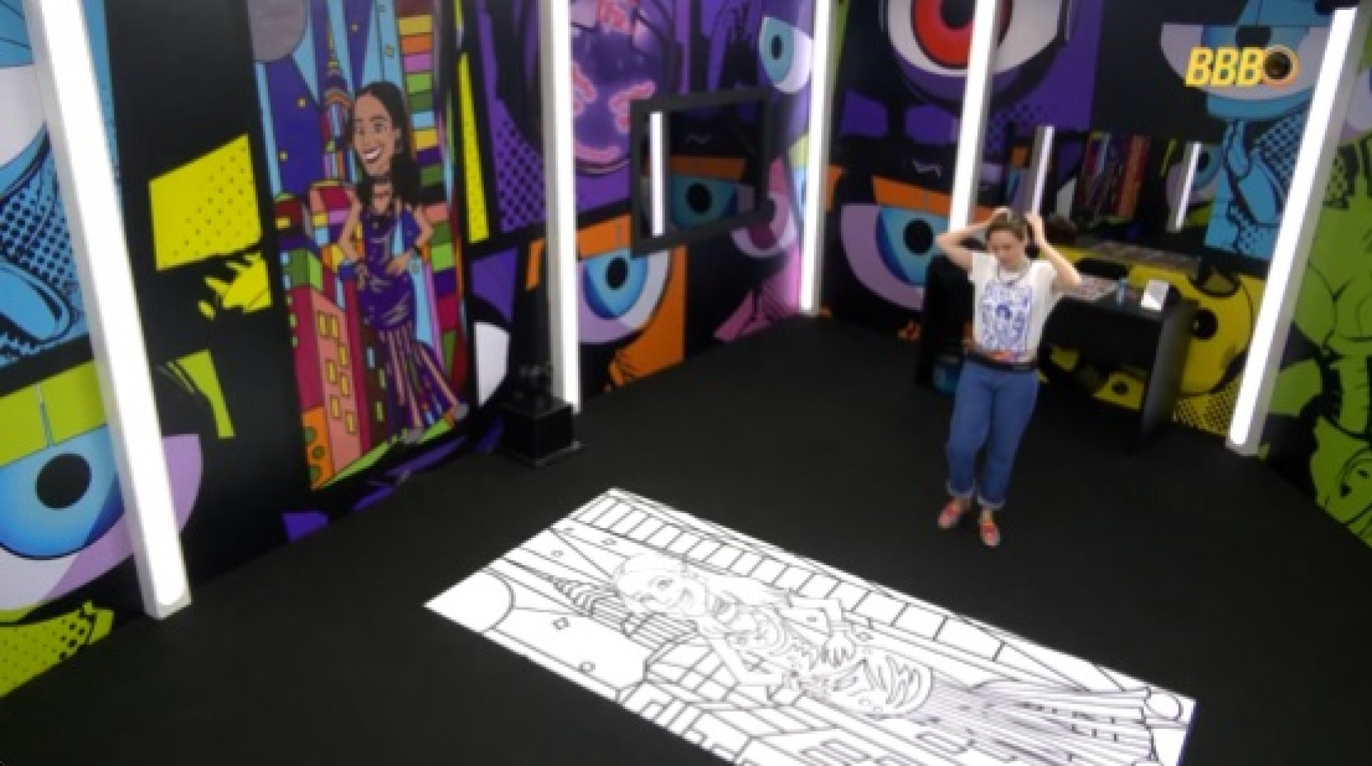 Ana Paula precisar colorir desenho de Maxiane de acordo com o gabarito  - Reprodução de Vídeo