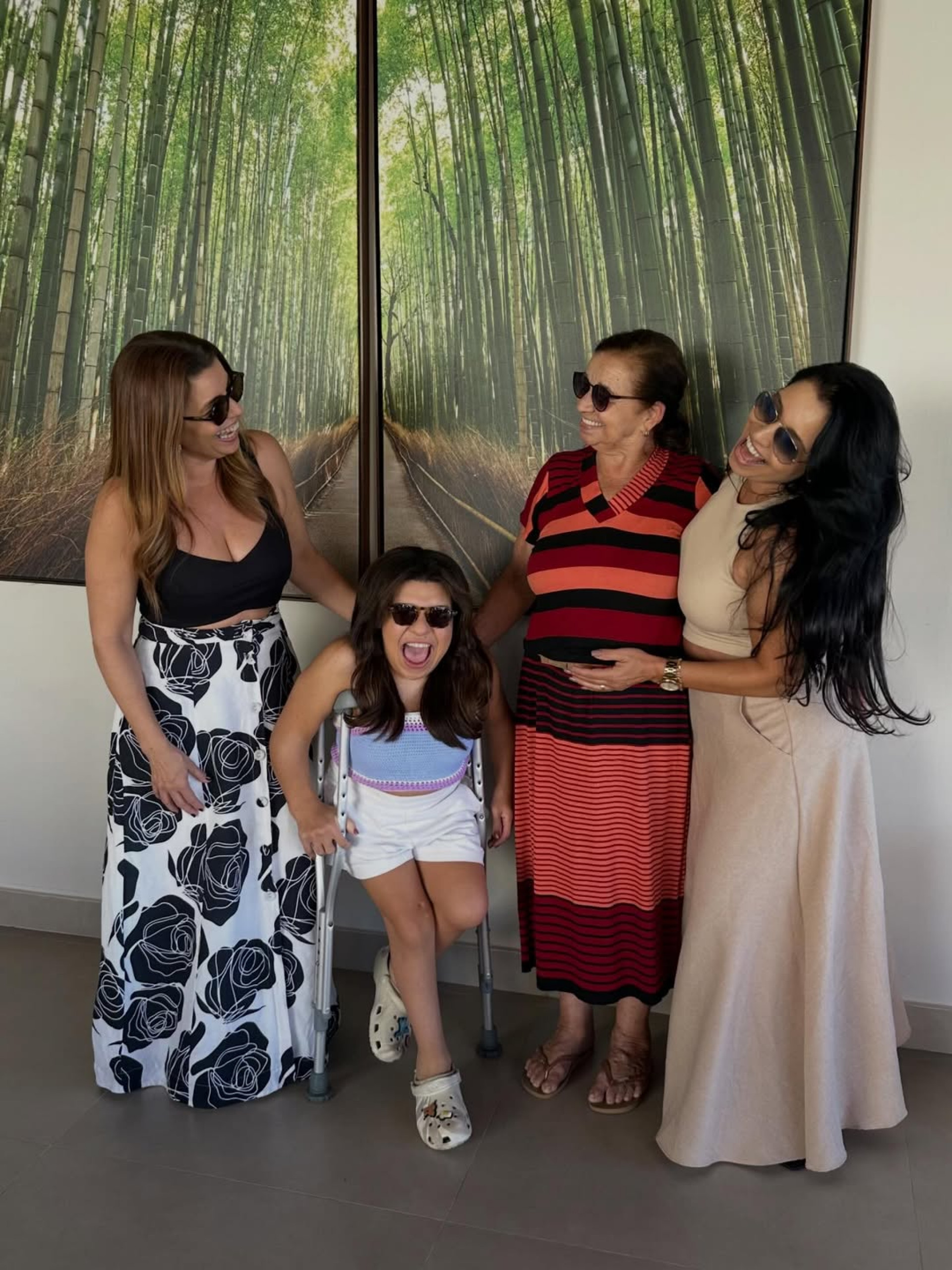 Pequena Lô compartilhou foto da avó com a família  - Reprodução/Instagram