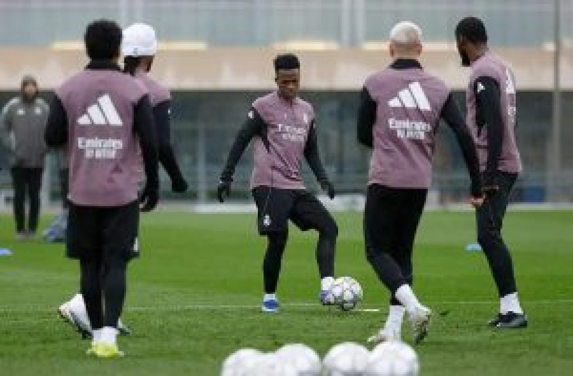 Liga saudita sonha em contratar Vini Jr, revela dirigente