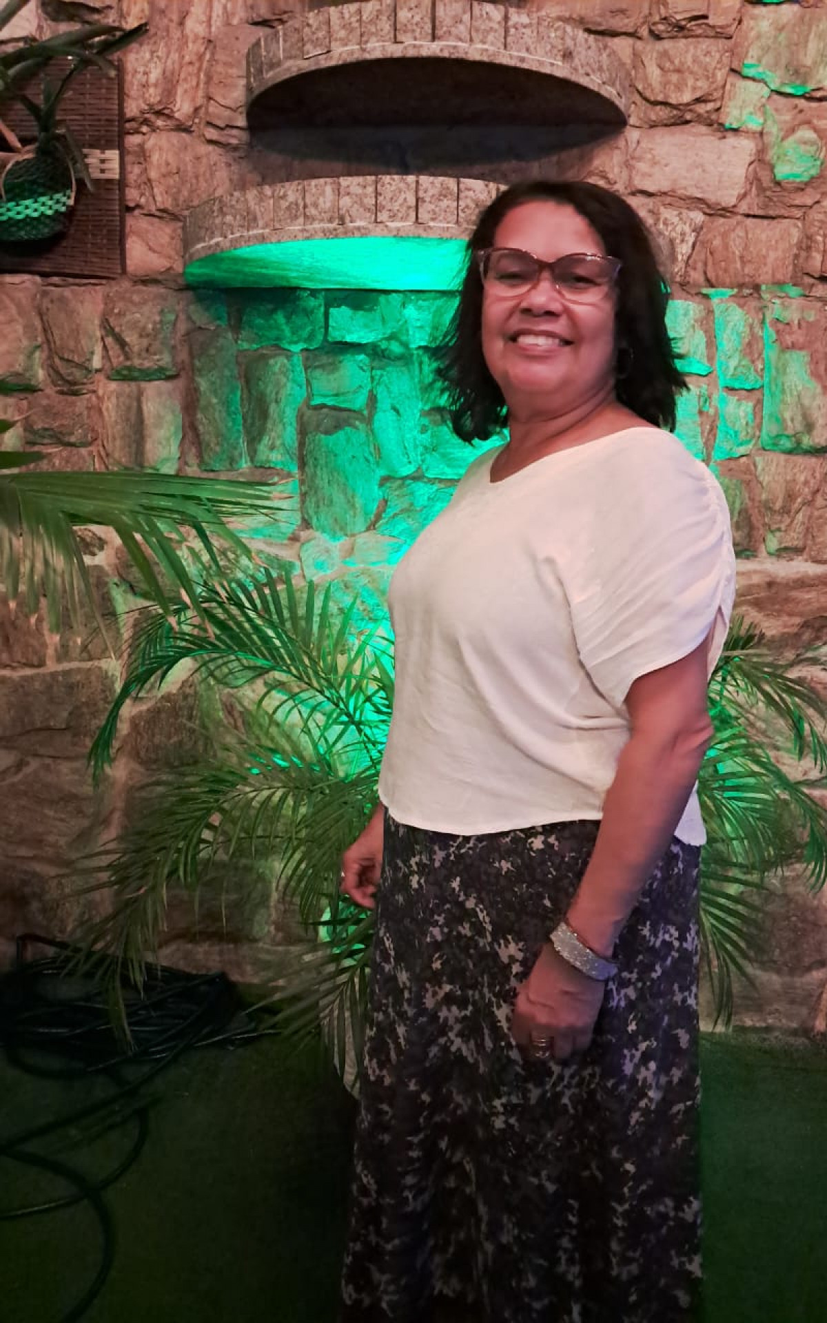 Raimunda Carvalho costuma usar o cart&atilde;o para ajudar familiares e guarda comprovantes - Arquvio pessoal