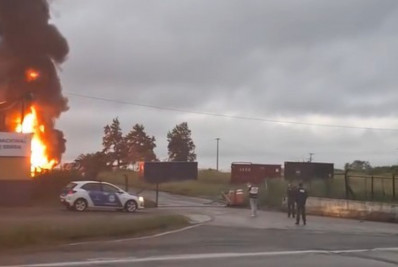 Incêndio é registrado no Belvedere após caminhão bater no mirante