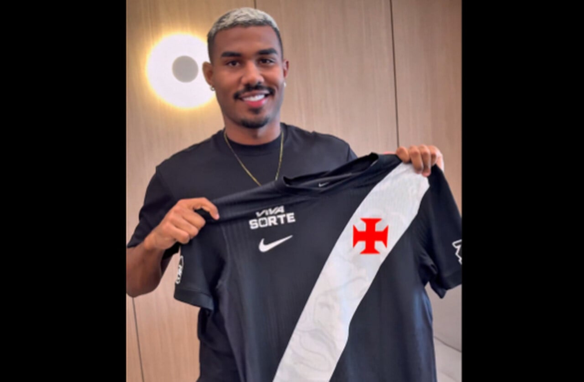 Mercado de quinta (5): Vasco anuncia acordo com ex-Botafogo