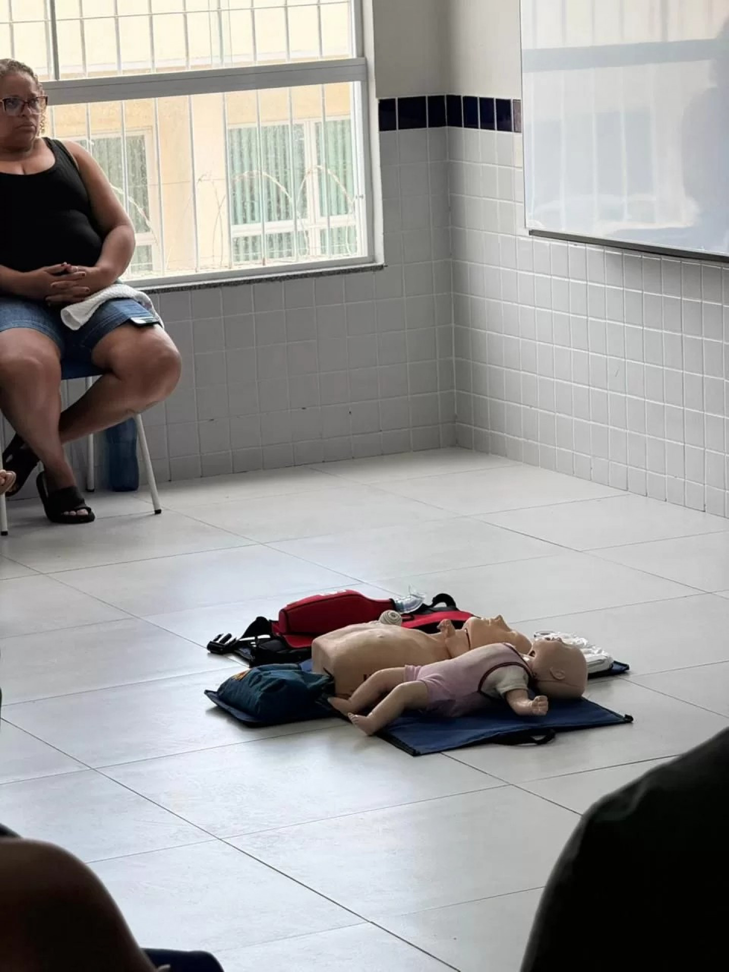 Curso de noções de primeiros socorros - Ascom