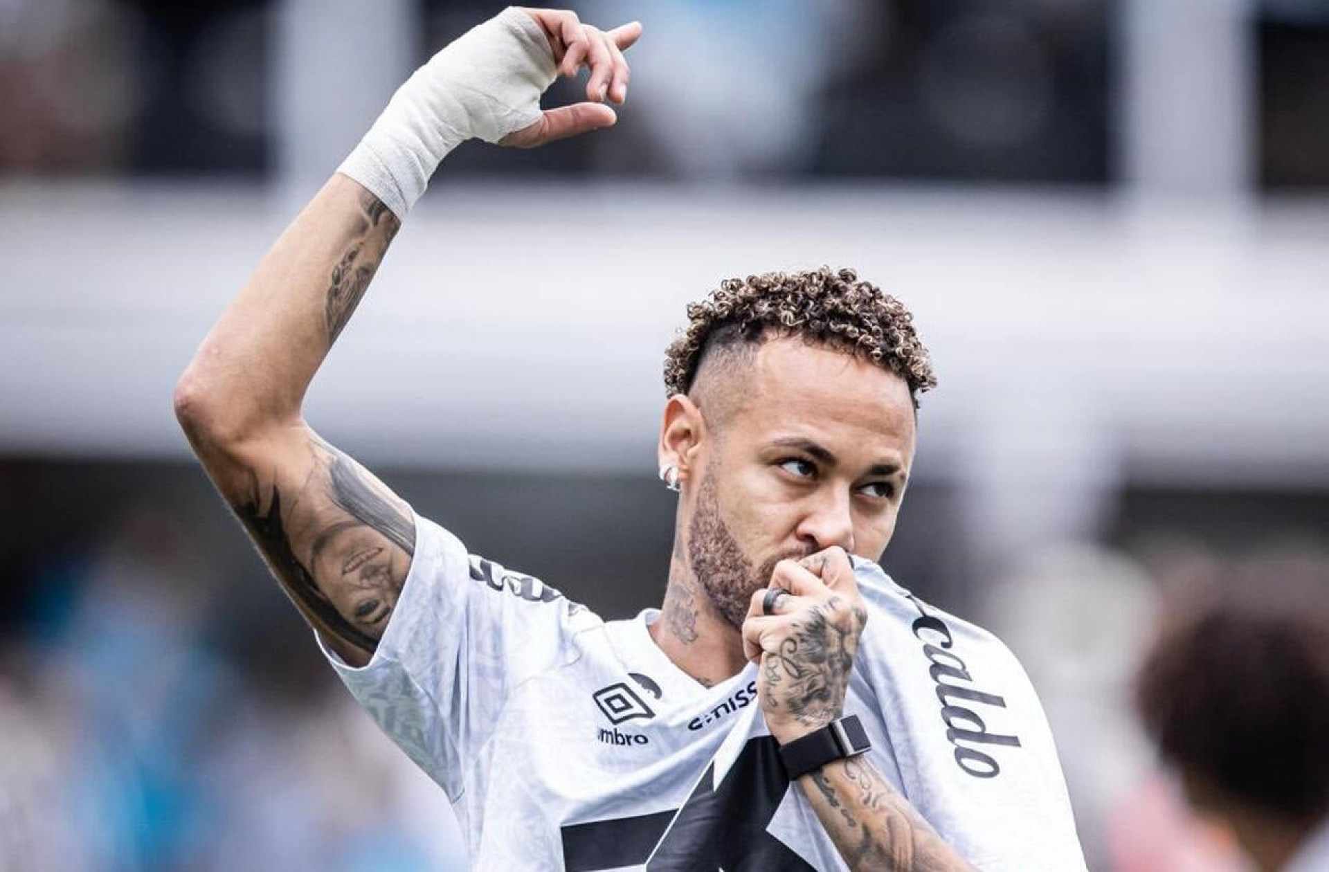 Um ano depois: an&aacute;lise aponta impacto limitado de Neymar em volta ao Santos