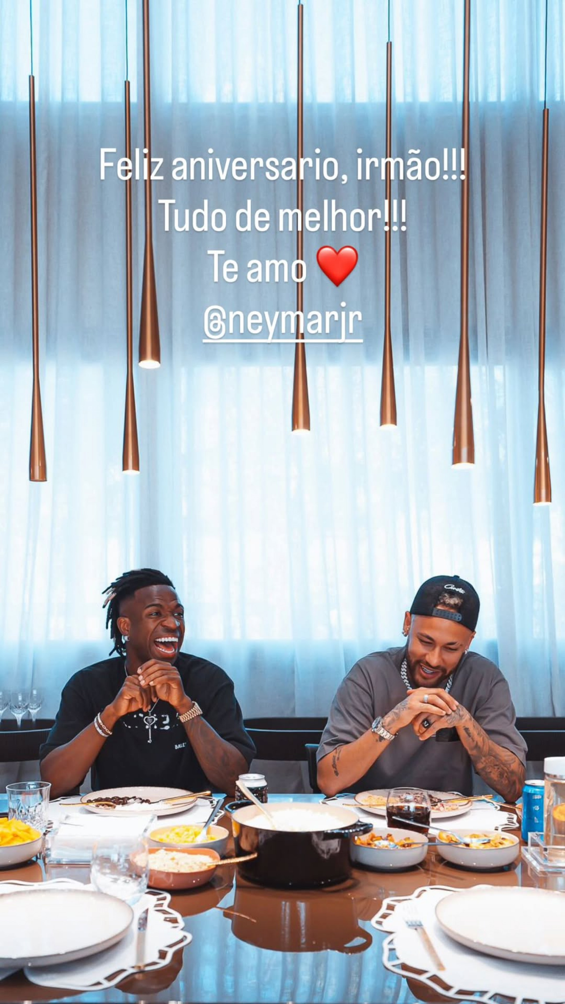 Vini Jr. e Neymar - Reprodução / Instagram