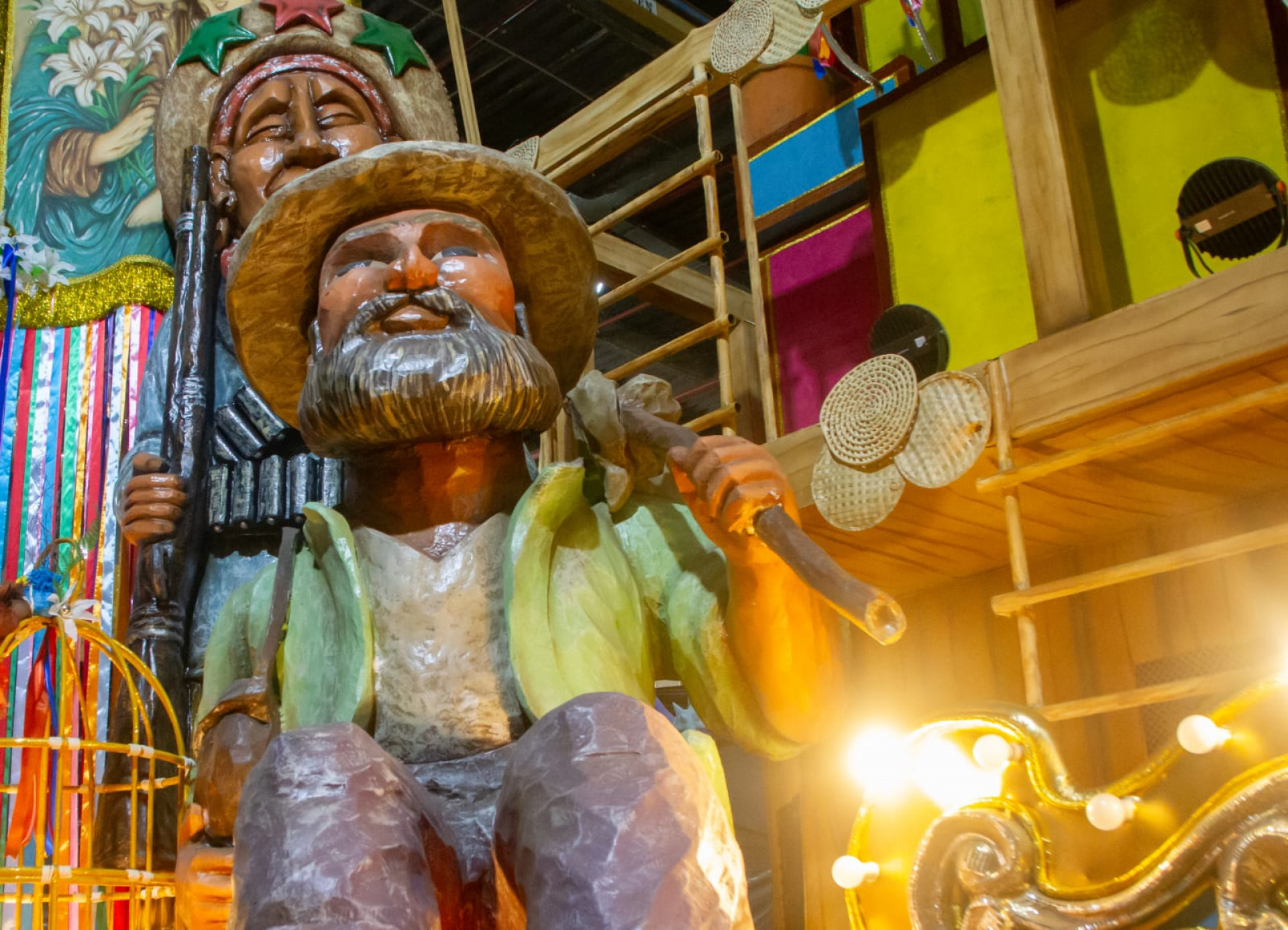 Alegoria no barrac&atilde;o da Acad&ecirc;micos de Niter&oacute;i  - &Eacute;rica Martin / Ag&ecirc;ncia O Dia