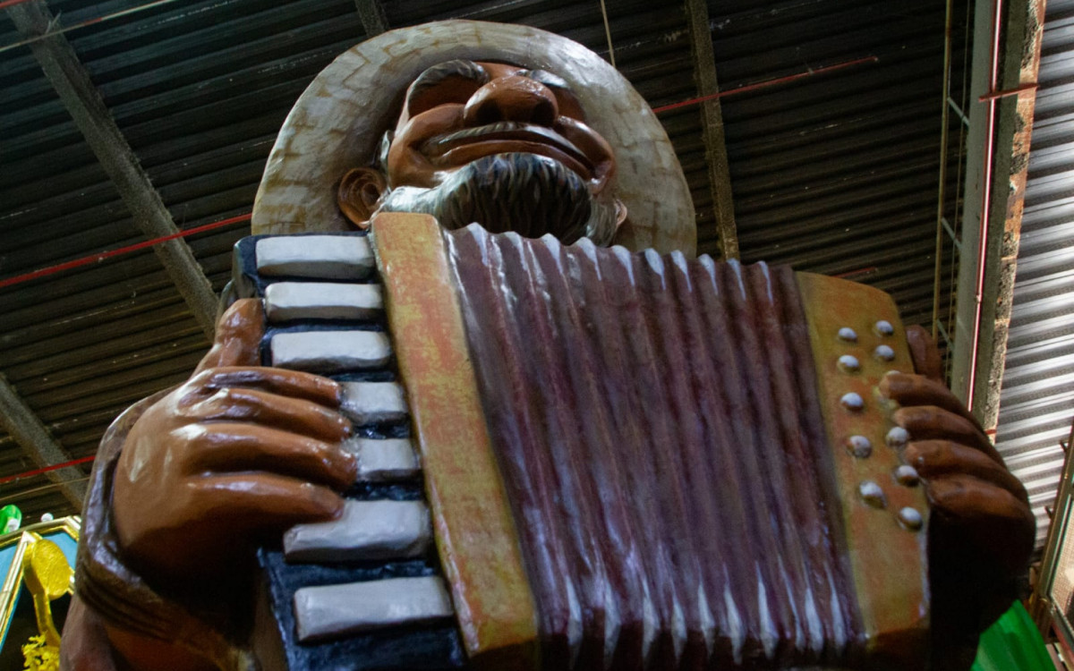 Acad&ecirc;micos de Niter&oacute;i vai homenagear o presidente Lula na Sapuca&iacute;