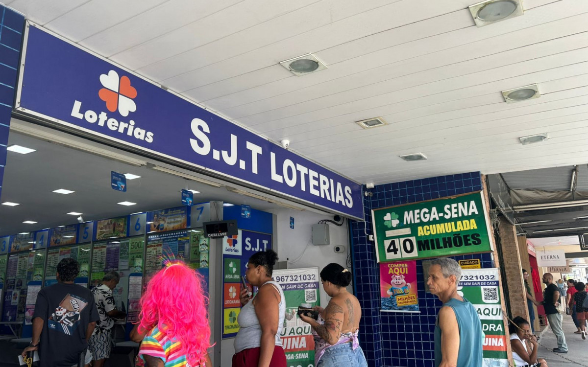 Loteria da Rua João Caetano também recebeu apostadores nesta sexta - Ana Fernanda Freire/Agência O DIA