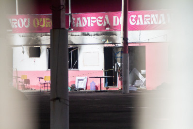 Presidente da Unidos do Jacarezinho faz apelo ao prefeito Eduardo Paes após incêndio na quadra