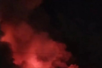 Incêndio atinge loja e se espalha para residências em Araruama