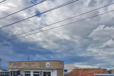 Colisão envolvendo carro do GOP da Guarda Municipal é registrada em São Cristóvão, em Cabo Frio