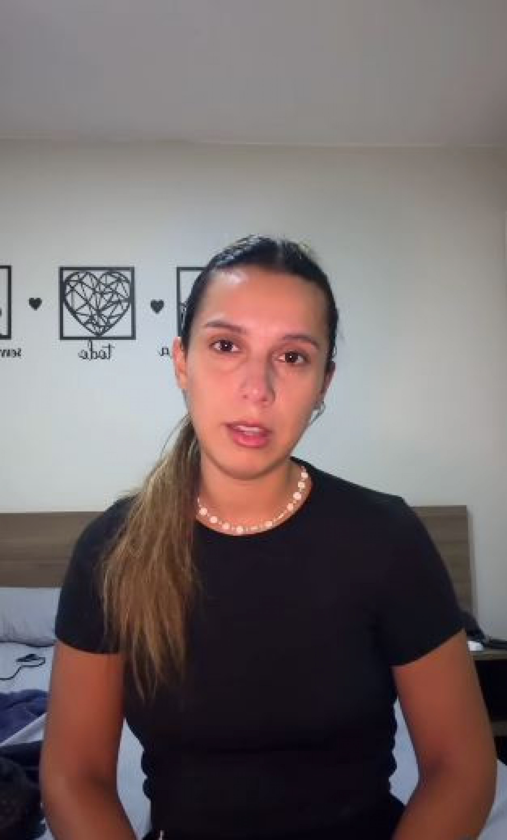 Agostina Paez publicou com vídeo através das redes sociais