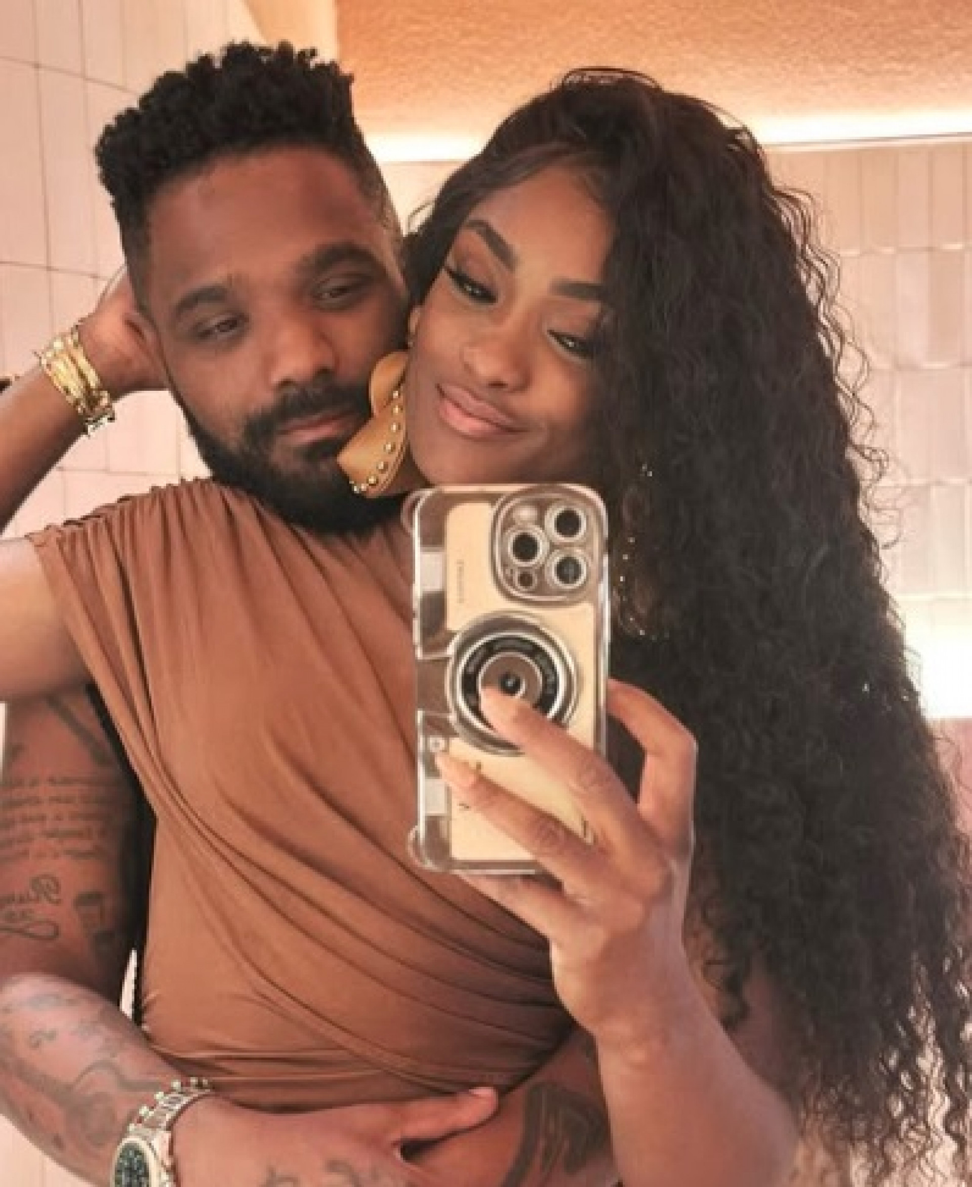 Erika Januza namora o cantor Arlindinho - Reprodução do Instagram