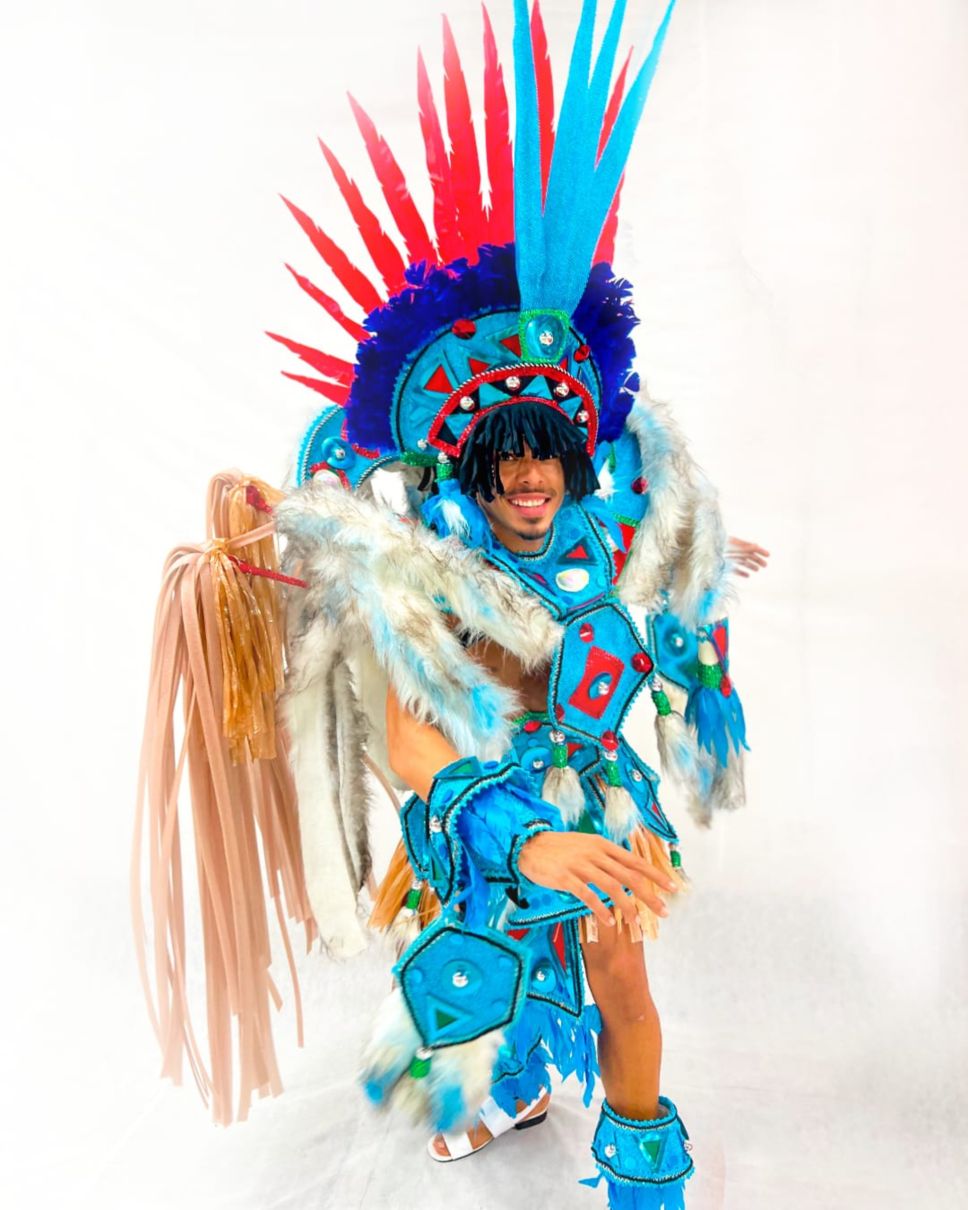 Figurino para compor o segundo carro aleg&oacute;rico, no valor de R$ 1500