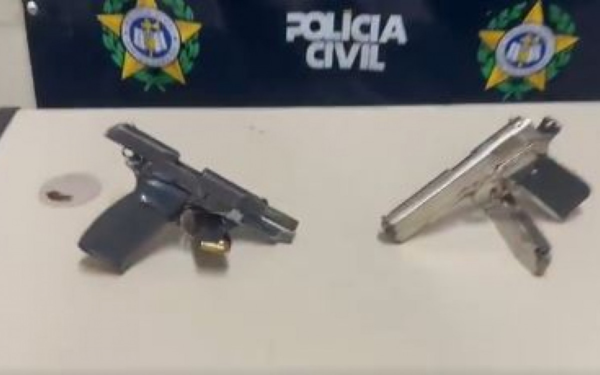 Armas apreendidas com os presos