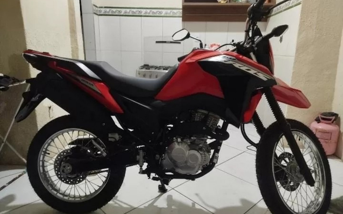 Honda BROS NXR 2025
