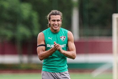 'Workaholic'? Canobbio destaca rotina e se diz apaixonado pelo futebol: 'Muito competitivo'