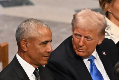 Trump apaga vídeo racista que retratava casal Obama como macacos