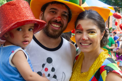 Bloco da Pracinha faz a alegria da criançada no Jardim Botânico