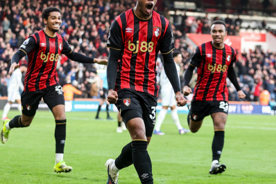 Rayan faz belíssima jogada e anota seu primeiro gol pelo Bournemouth