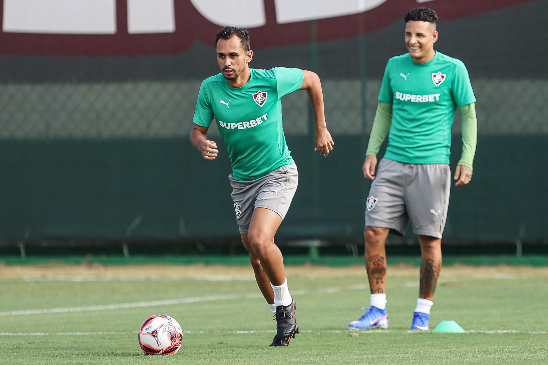 Fluminense encaminha empréstimo de Lima ao América do México