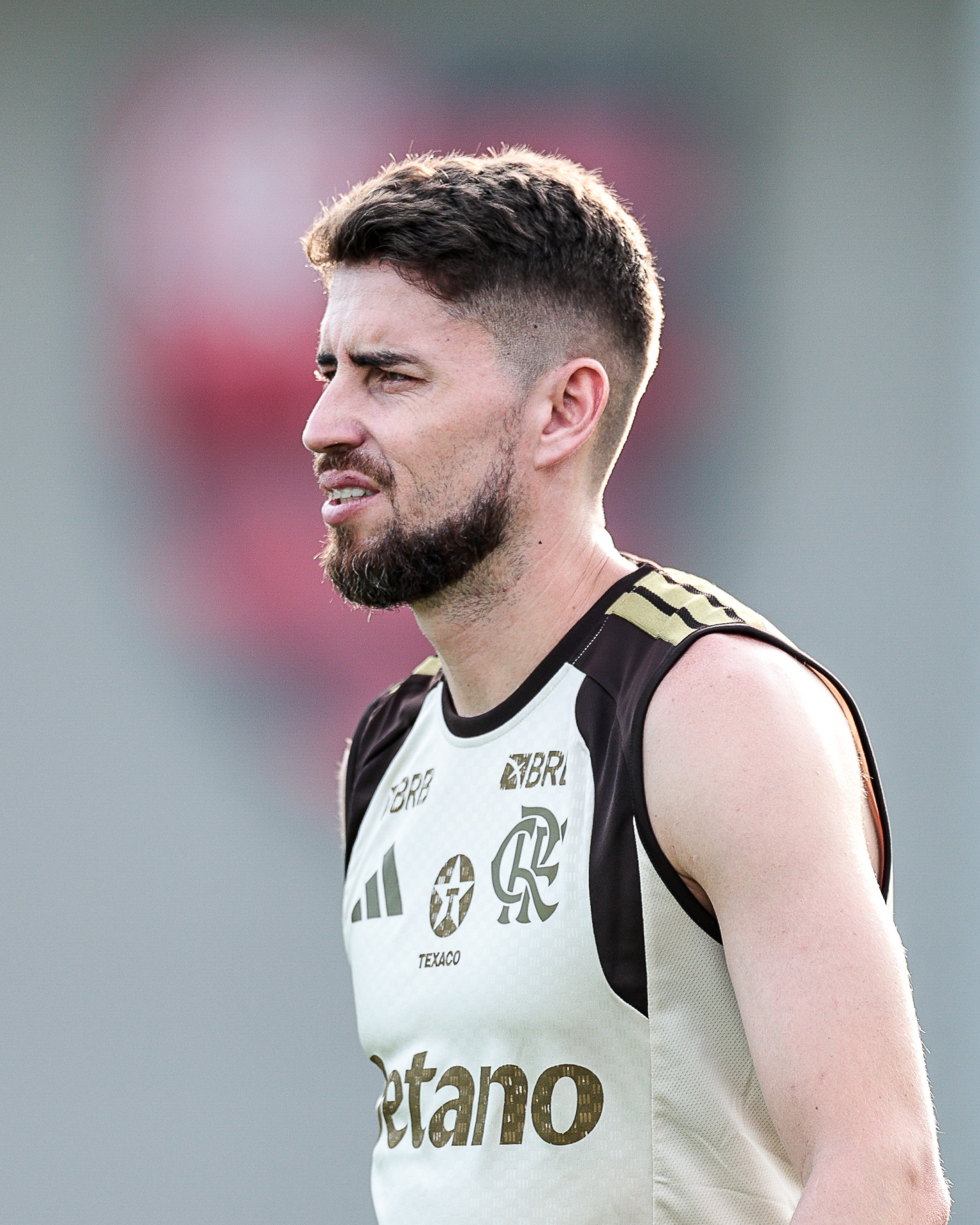 Jorginho em treino do Flamengo no Ninho do Urubu