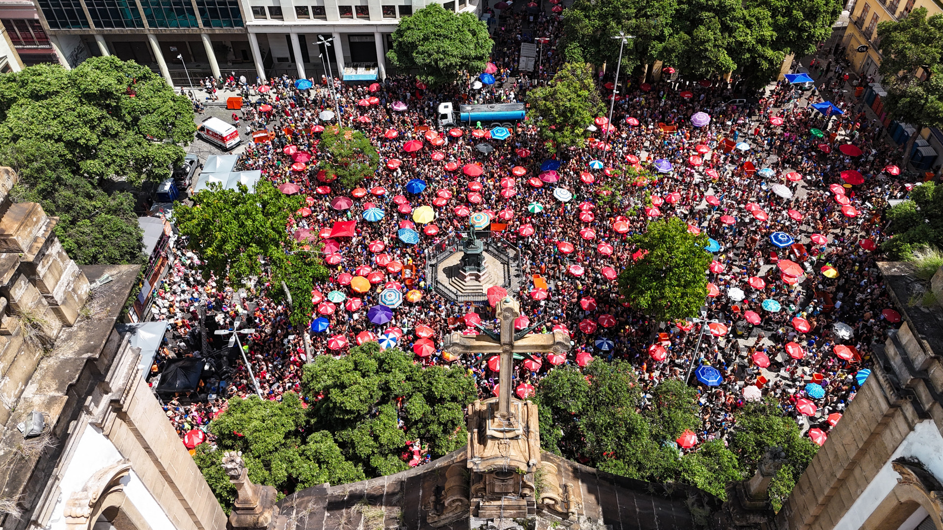 Bloco Fogo e Paix&atilde;o no Largo S&atilde;o Francisco de Paula  - Alex Ferro / Riotur