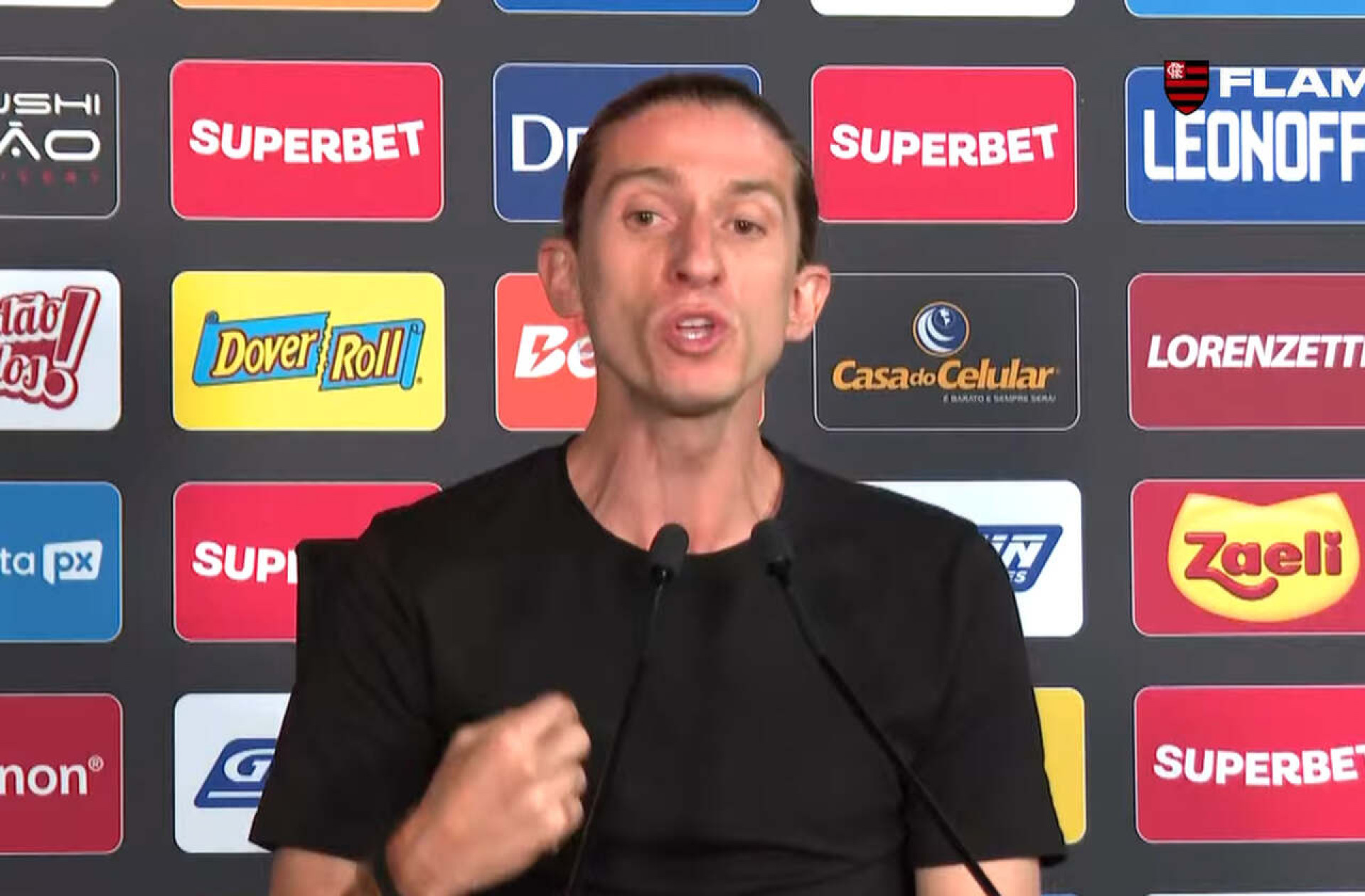 Filipe Lu&iacute;s projeta duelo do Flamengo contra o Botafogo nas quartas do Carioca