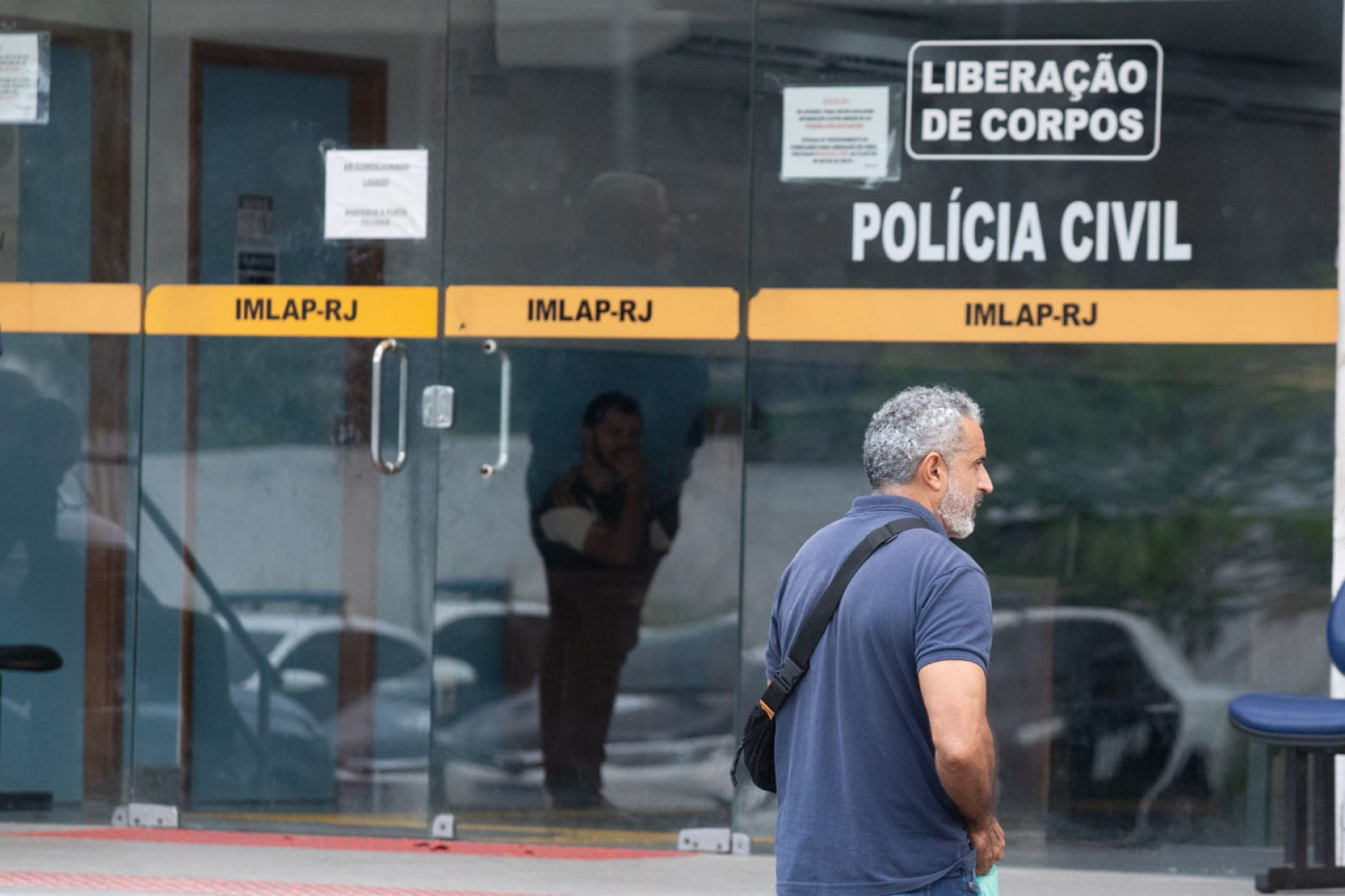 Abraham Diaz, marido de Betty Louella, que morreu ao ser atingida por andaime - Érica Martin/Agência O DIA