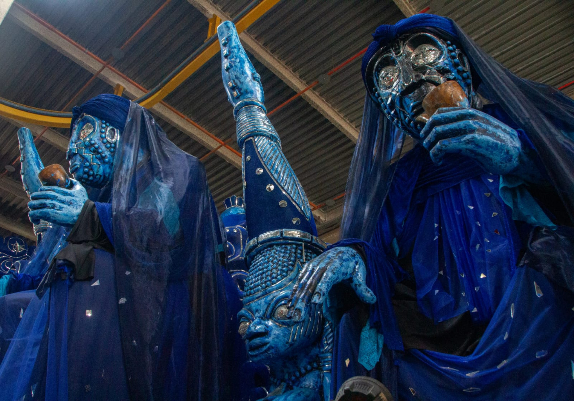 Detalhe do abre-alas da Portela - &Eacute;rica Martin / Ag&ecirc;ncia O Dia