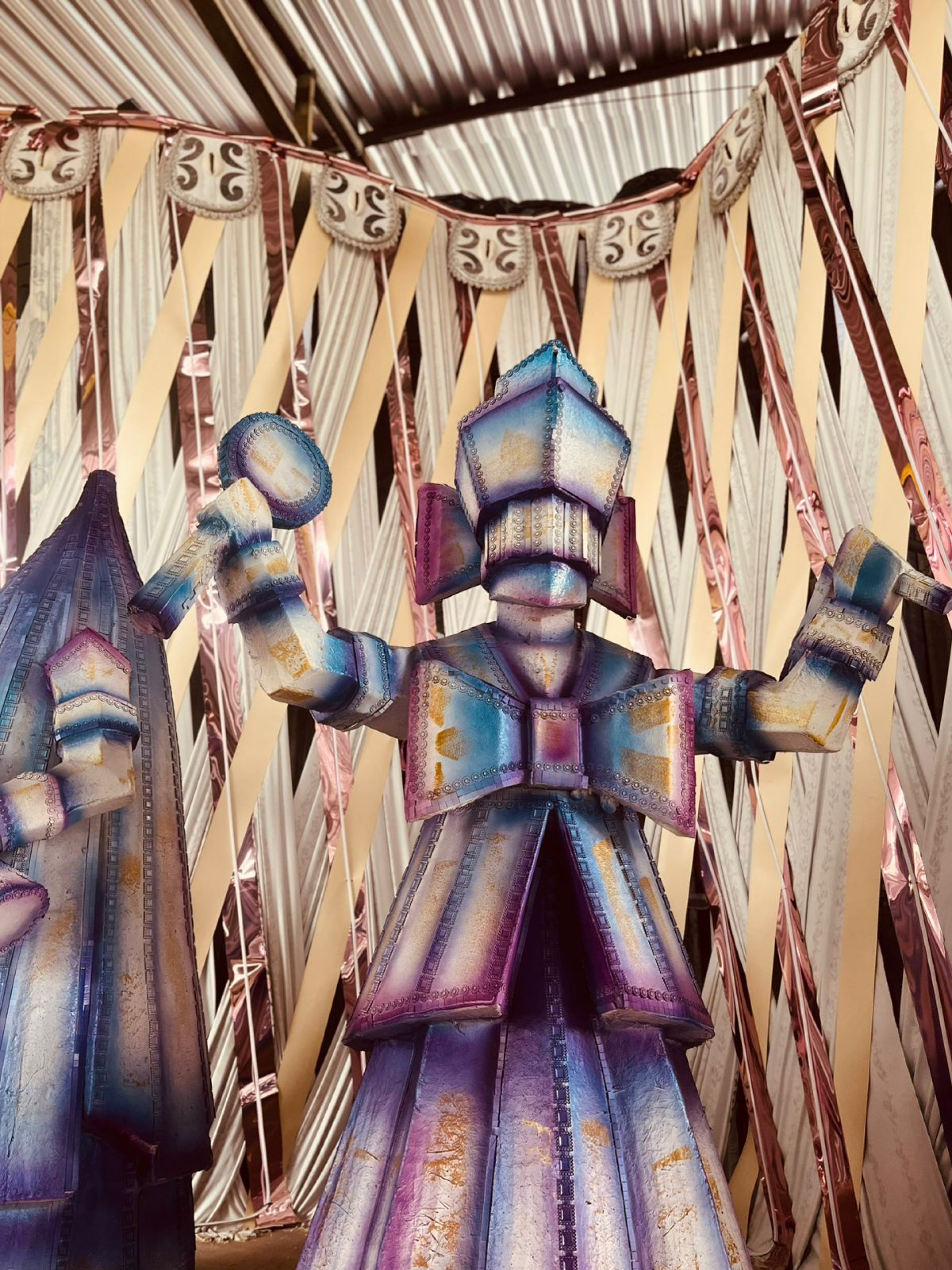 Est&aacute;cio de S&aacute; promete desfile de est&eacute;tica alegre e colorida  - Thiago Vieira / Est&aacute;cio de S&aacute;