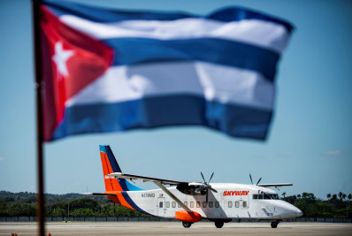 Cuba enfrenta falta de combustível para aviões em meio à pressão dos EUA