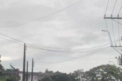 Acidente de carro é registrado na Rua da Assembleia em Búzios