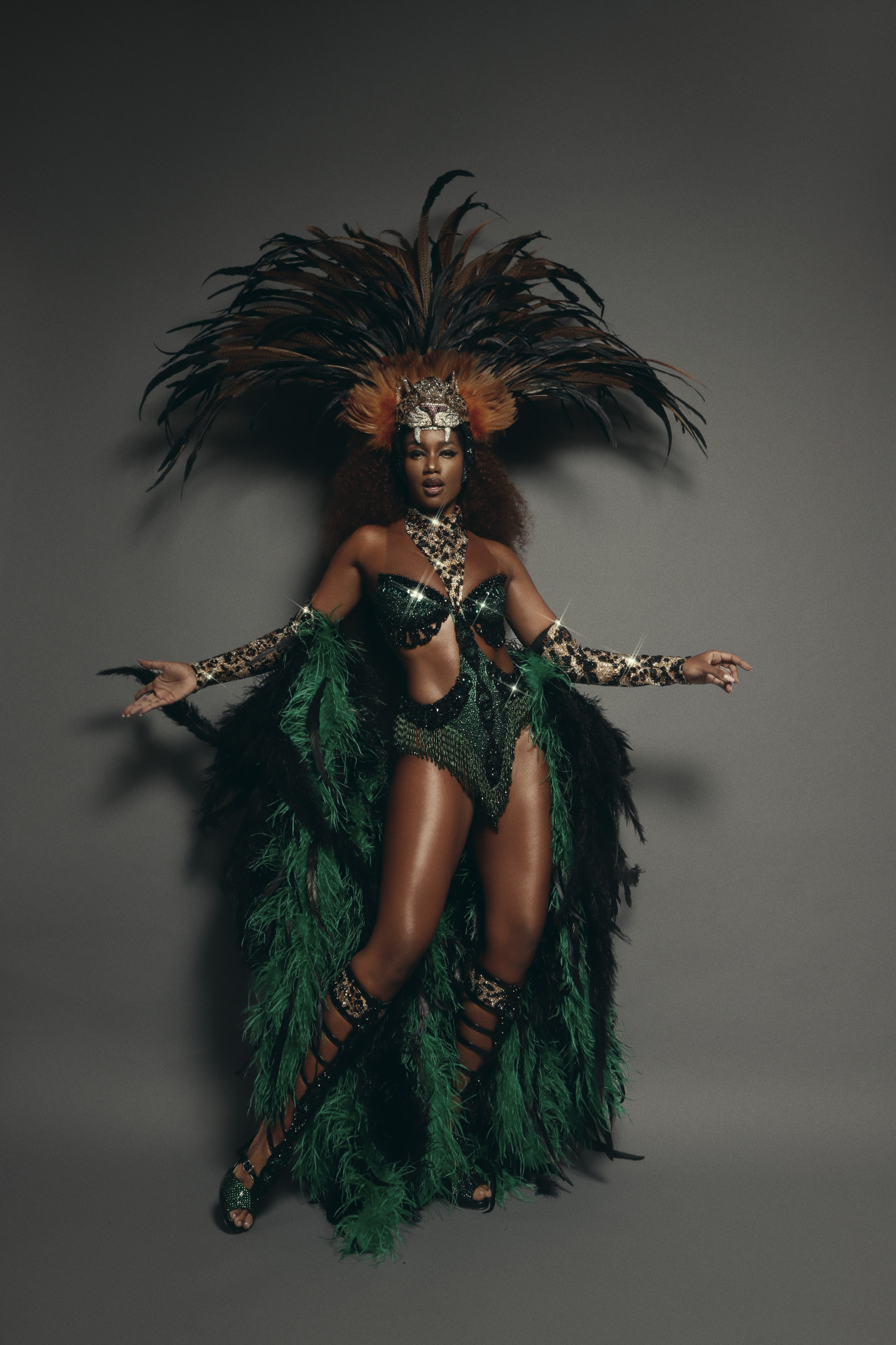 Iza é rainha de bateria da Imperatriz Leopoldinense  - Alex Santana / Divulgação