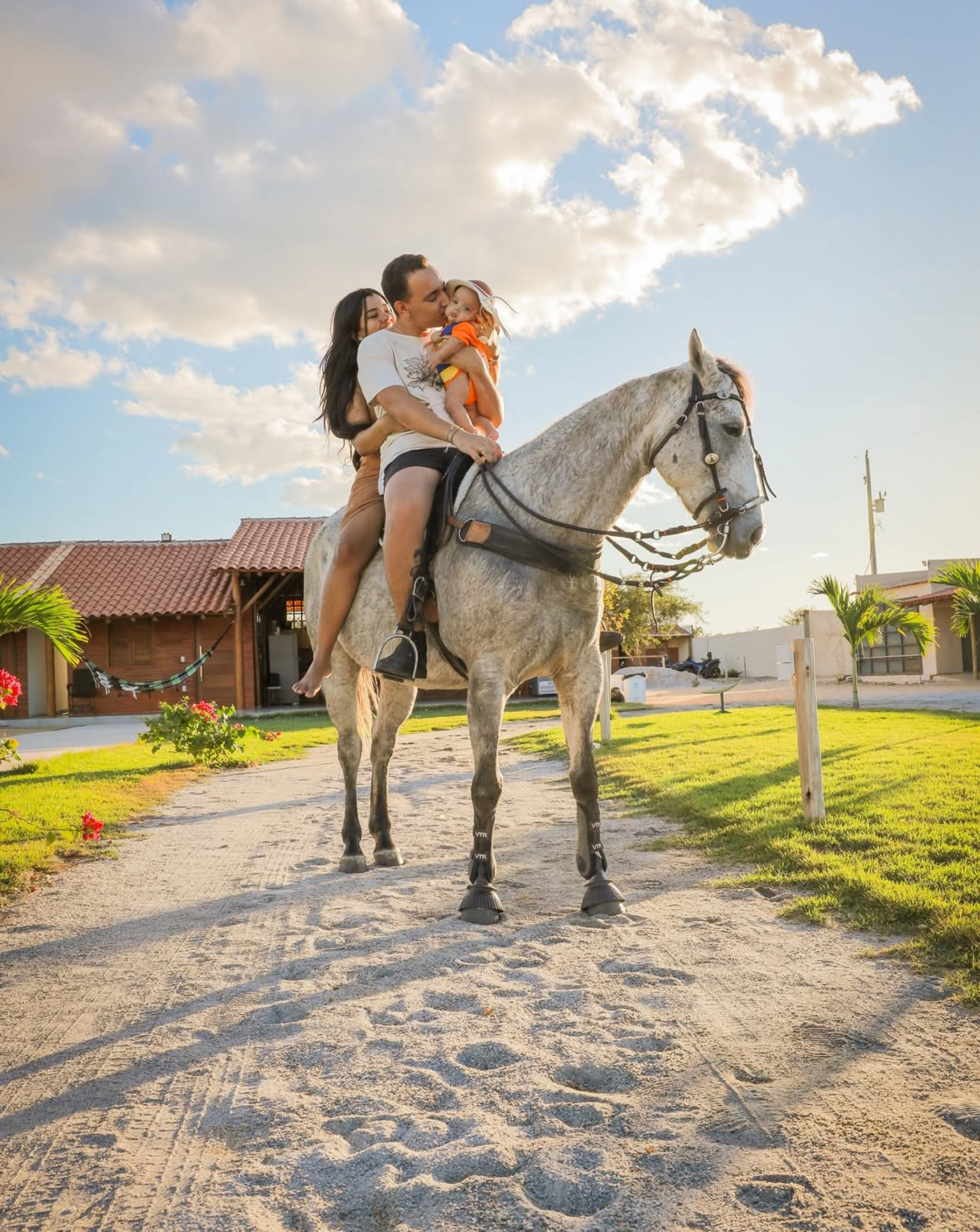 João Gomes, Ary Mirelle e o filho mais velho, Jorge - Reprodução / Instagram