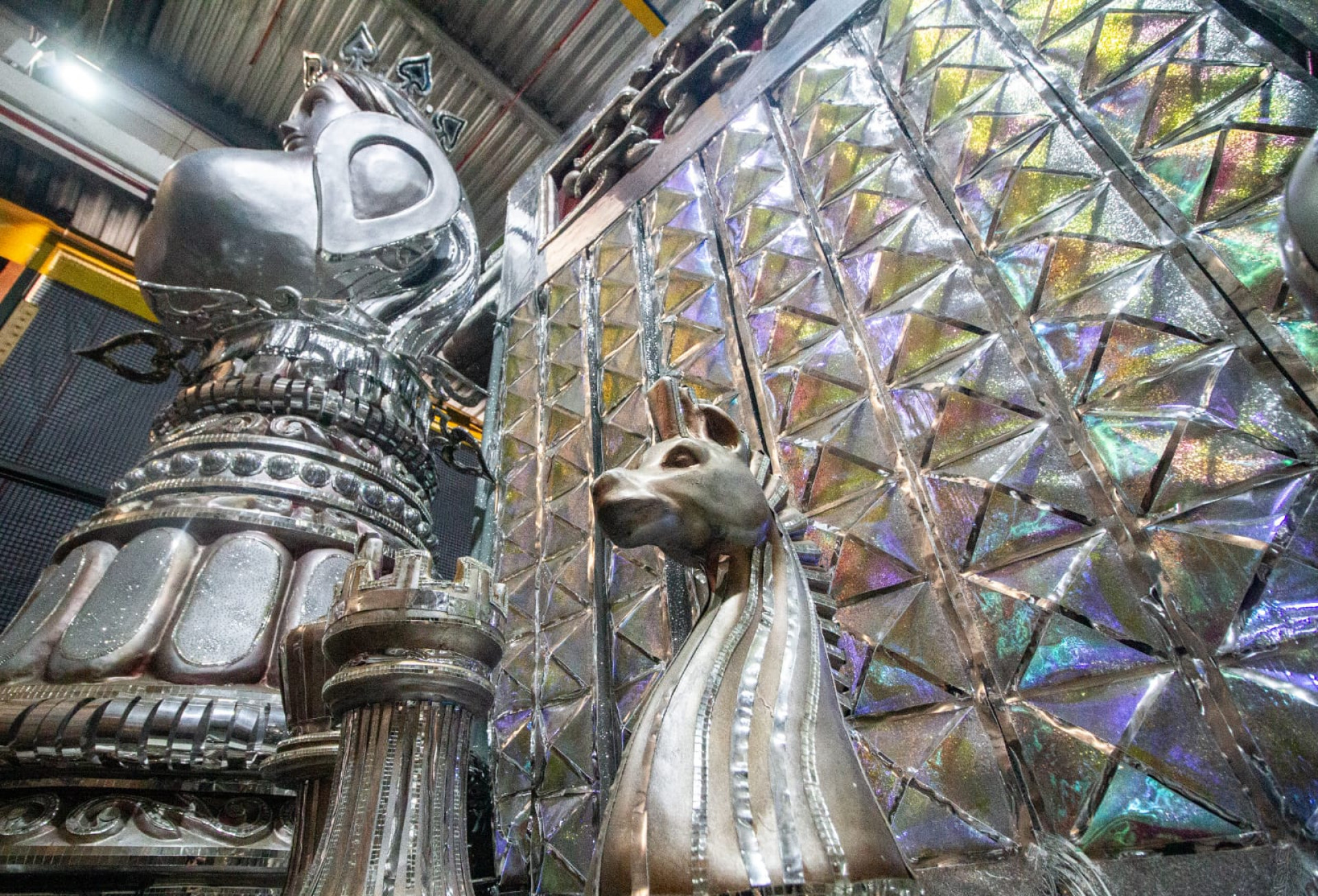 Alegorias da Viradouro fazem referências a momentos marcantes do mestre Ciça - Érica Martin / Agência O Dia