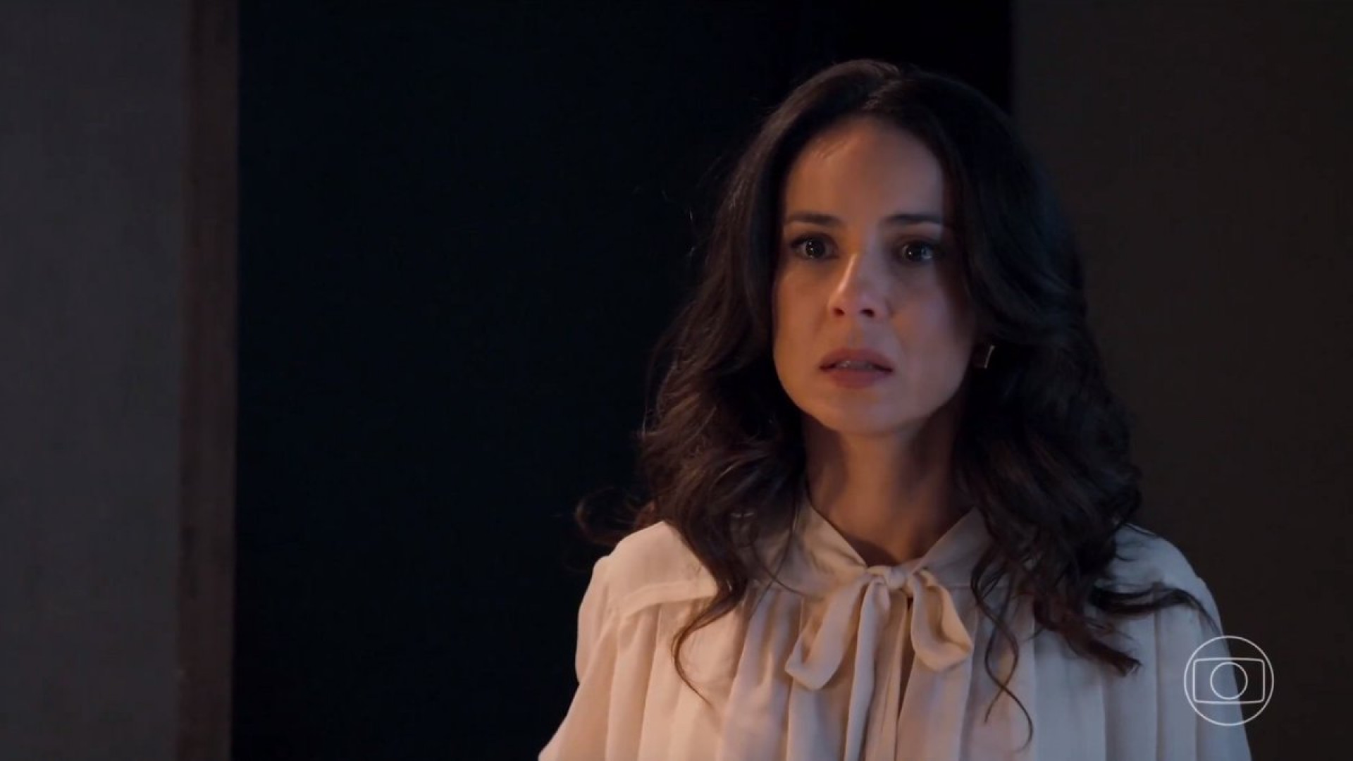 Zenilda flagrou Ferette na cama dela com Arminda  - Reprodução/Globo