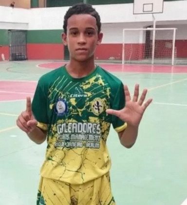 Júri de PMs acusados por morte de adolescente  entra no segundo dia