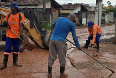 Chuva forte testa Rio das Ostras e mobiliza força-tarefa nos bairros
