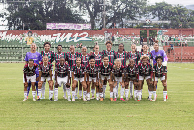 Fluminense formaliza vínculos empregatícios de jogadoras do futebol feminino