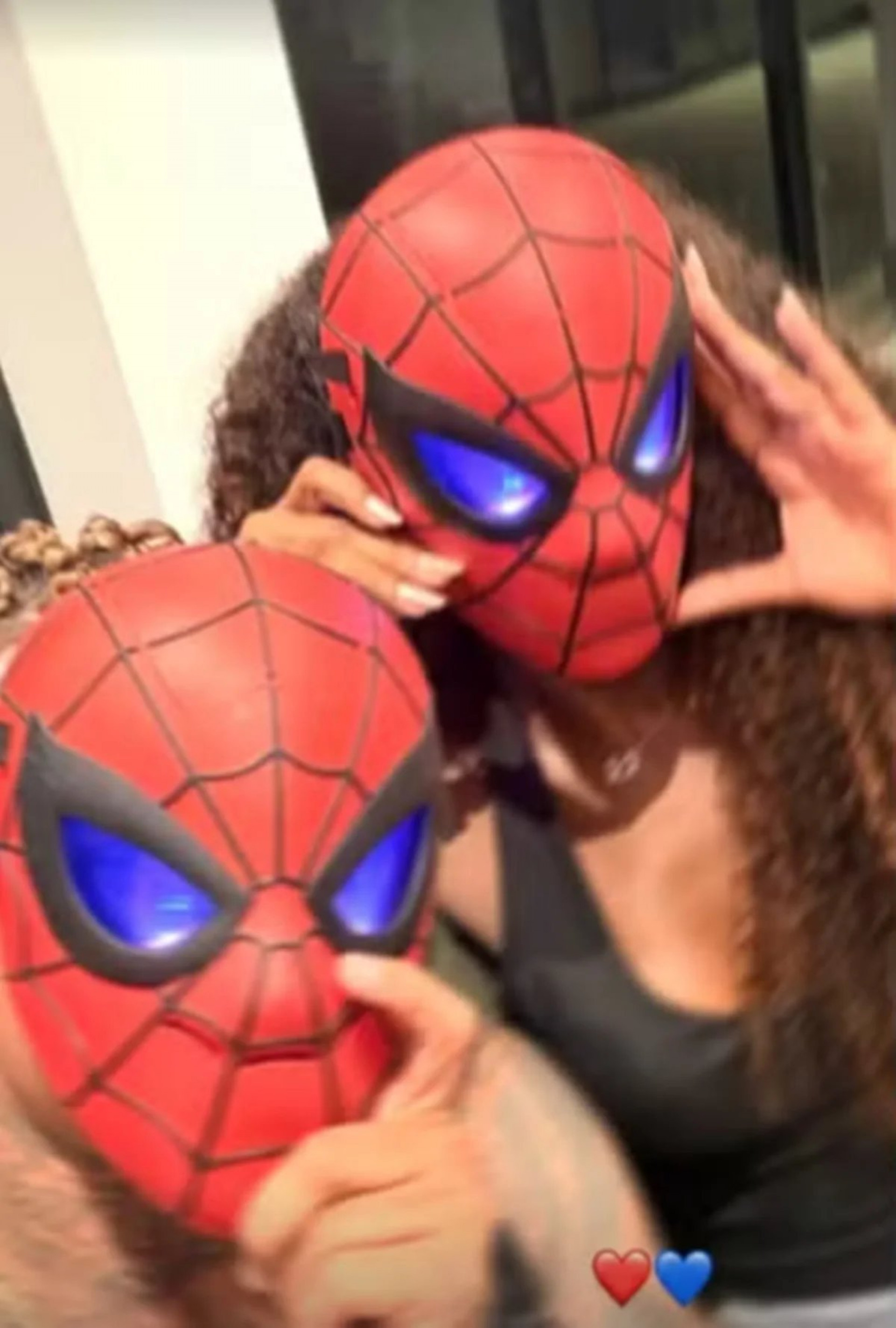 MC Cabelinho e Carol Macharethe, musa de Viradouro - Reprodução / Instagaram