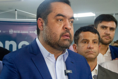 Flávio Bolsonaro dará palavra final sobre candidatura de Cláudio Castro ao Senado pelo PL