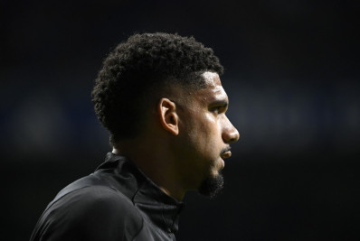 Zagueiro de gigante europeu conta que nunca jogaria no Grêmio; entenda