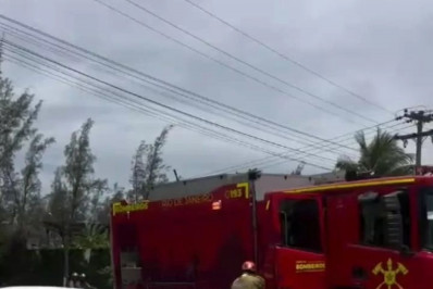 Colisão entre veículos deixa homem ferido na Rodovia Rio Bonito, em Araruama