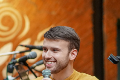 Carnaval, infância e cuidado: quando a festa também é proteção