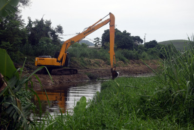 Magé: Programa Limpa Rio retira mais de 490 mil toneladas de resíduos