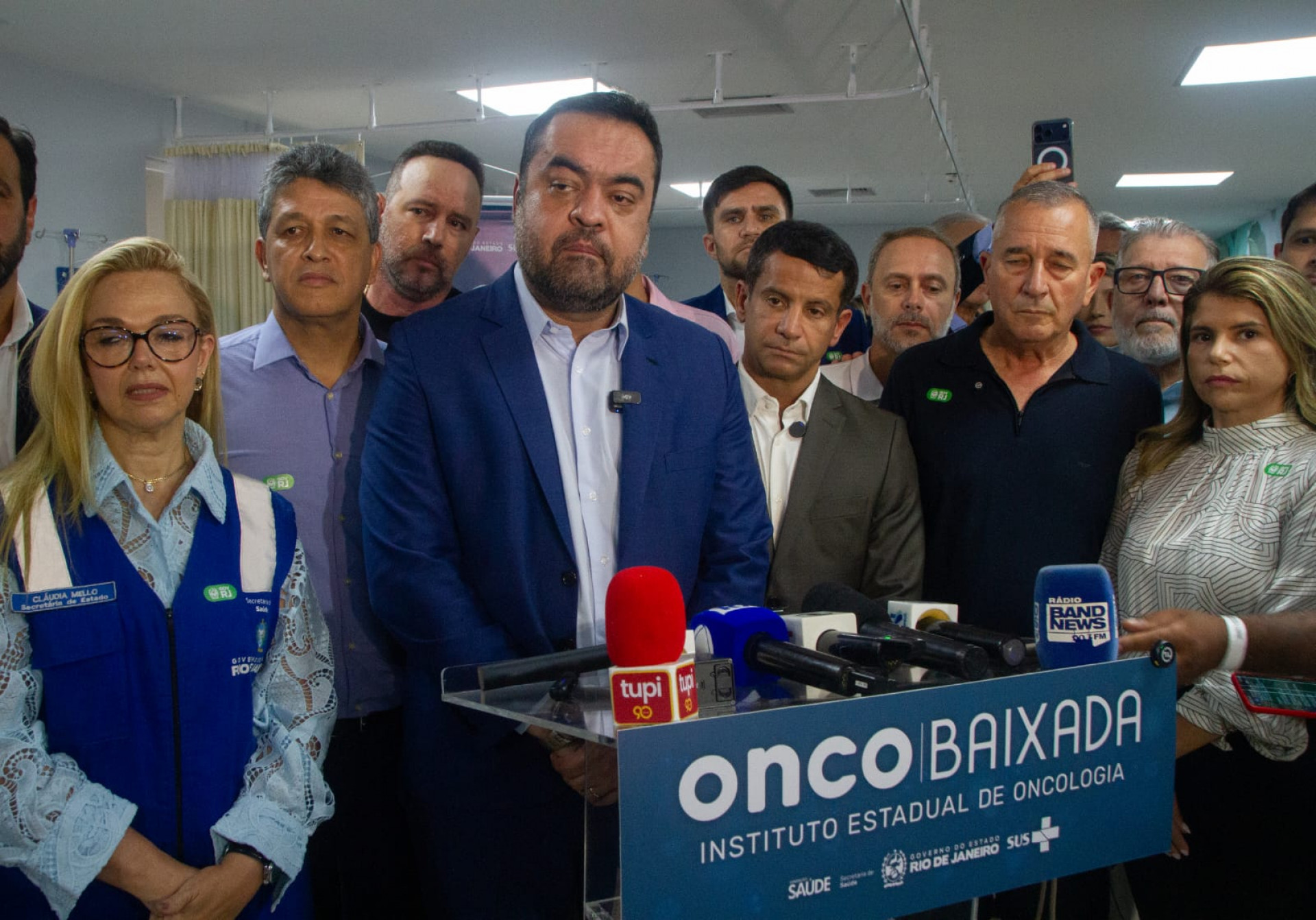 Governador Cláudio Castro destacou importância da descentralização dos atendimentos - Érica Martin / Agência O Dia