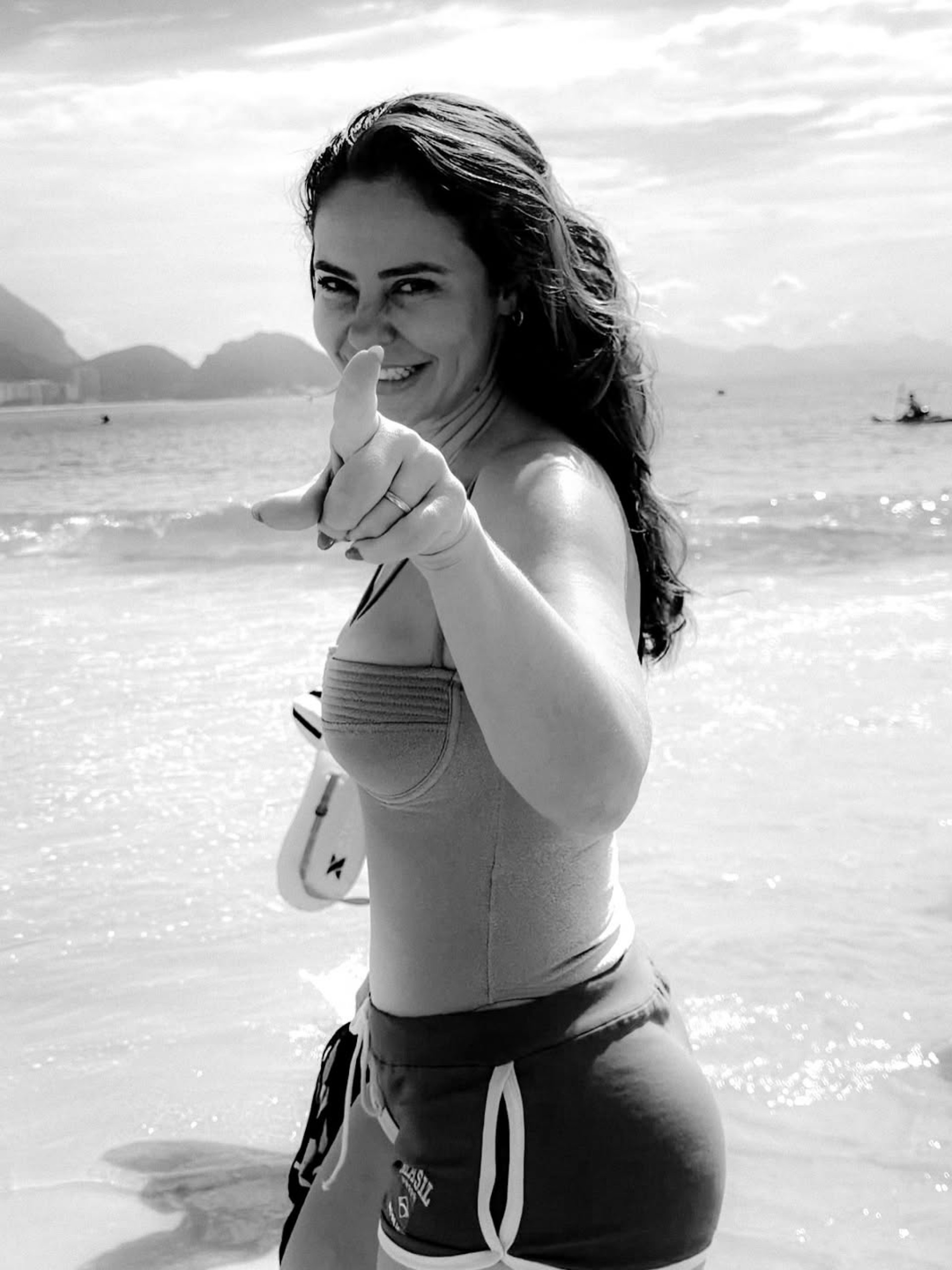 Paolla Oliveira posa de maiô curtindo o verão - Reprodução / Instagram