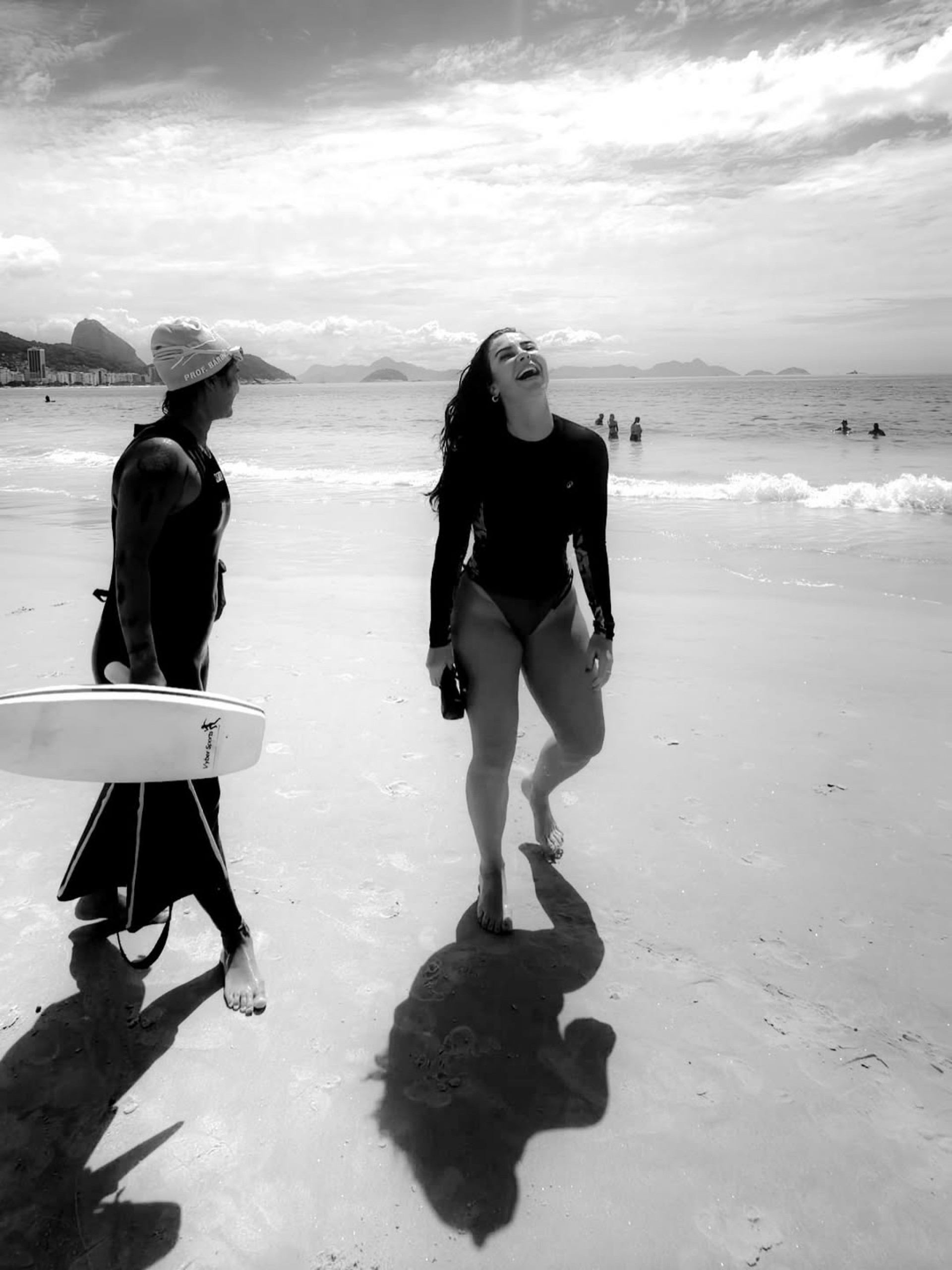 Paolla Oliveira posa de maiô curtindo o verão - Reprodução / Instagram