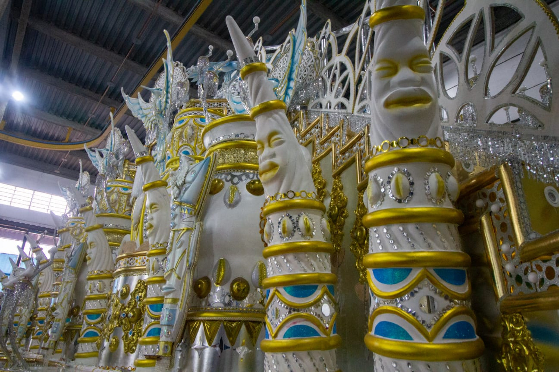 Imponente alegoria da Beija-Flor  - &Eacute;rica Martin / Ag&ecirc;ncia O Dia